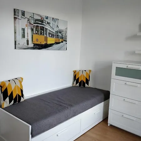 Host'bell Alfama Apartment *